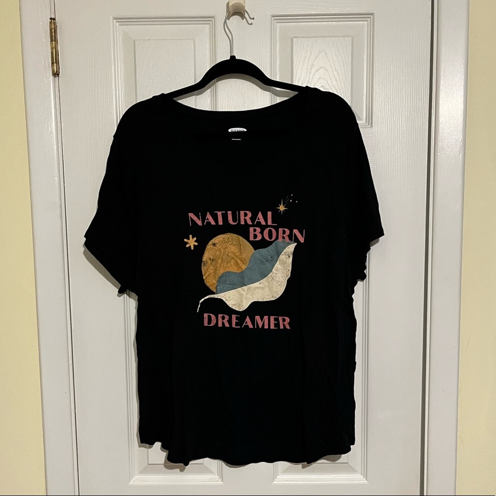 NWOT Old Navy Graphic Tee